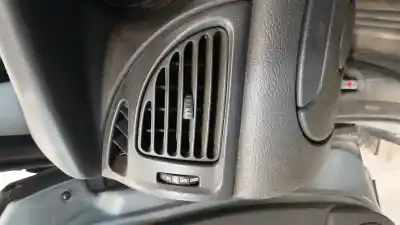 Автозапчасти б/у АЭРАЦИОННАЯ РЕШЕТКА за CITROEN C5 I (DC_) 2.0 16V (DCRFNC, DCRFNF) ссылки OEM IAM 8265J6   Автозапчасти б/у АЭРАЦИОННАЯ РЕШЕТКА за CITROEN C5 I (DC_) 2.0 16V (DCRFNC, DCRFNF) ссылки OEM IAM 8265J6