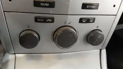 Автозапчастина б/у контроль опалення / кондиціонації для OPEL ASTRA H GTC (A04) 1.7 CDTI (L08) Посилання на OEM IAM 13274233  13274233