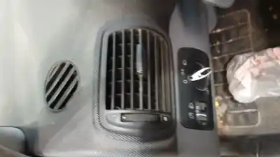 Pezzo di ricambio per auto di seconda mano bocchetta aria laterale sinistra per seat leon (1m1) 1.9 tdi riferimenti oem iam 1m082090140n