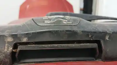 Second-hand car spare part tailgate back door handle for peugeot 206 fastback (2a/c) 1.9 d oem iam references 8726j7