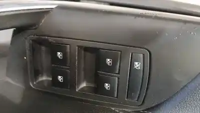 Автозапчасти б/у выключатель левого переднего окна за OPEL INSIGNIA A (G09) 2.0 CDTI (68) ссылки OEM IAM 13305011  13305011