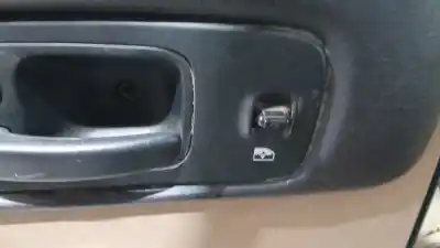 Second-hand car spare part rear left power window switch for jeep cherokee (xj) 2.5 td 4x4 oem iam references 56007695