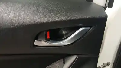 Автозапчастина б/у ліва задня внутрішня ручка для mazda cx-5 (ke, gh) 2.2 d awd (ke2aw) посилання на oem iam kd5359330