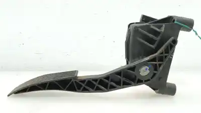 Second-hand car spare part accelerator pedal for opel astra h (a04) 1.7 cdti (l48) oem iam references 9193186 6pv00811200 9157998