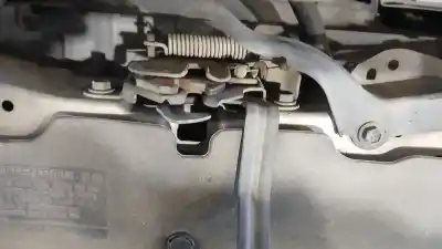 Peça sobressalente para automóvel em segunda mão fechadura do capô por toyota auris (_e15_) 1.4 d-4d (nde150_) referências oem iam 5351002260