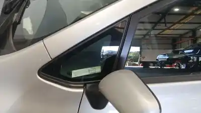 Peça sobressalente para automóvel em segunda mão vidro custódia triangular frente esquerdo por toyota auris (_e15_) 1.4 d-4d (nde150_) referências oem iam 6212002010
