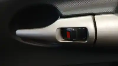 Peça sobressalente para automóvel em segunda mão puxador interior dianteiro direito por toyota auris (_e15_) 1.4 d-4d (nde150_) referências oem iam 6920502120b1