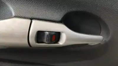 Peça sobressalente para automóvel em segunda mão puxador interior dianteiro esquerdo por toyota auris (_e15_) 1.4 d-4d (nde150_) referências oem iam 6920602120b1