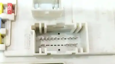 Second-hand car spare part fuse box unit for ford focus iii 1.6 tdci oem iam references 2506087  bv6n14a073fj