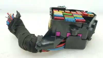 Second-hand car spare part fuse box unit for seat leon (1m1) 1.9 tdi oem iam references 8d1941824  8d1941824