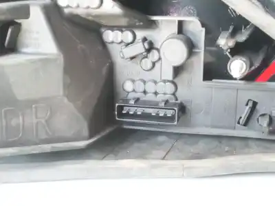 Автозапчастина б/у правий ліхтар для jaguar x-type i (x400) 2.2 d посилання на oem iam 89021772  89021772