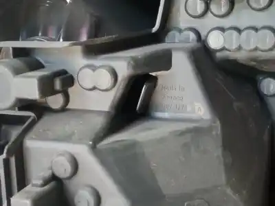 Автозапчастина б/у правий ліхтар для jaguar x-type i (x400) 2.2 d посилання на oem iam 89021772  89021772