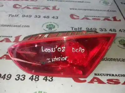 Автозапчасти б/у ЦЕНТРАЛЬНЫЙ ЗАДНИЙ ФОНАРЬ за SEAT LEON (1P1)  ссылки OEM IAM 1P0945094F  