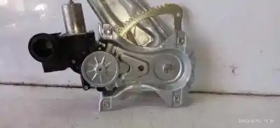 Pièce détachée automobile d'occasion léve glace arrière gauche pour toyota c-hr (_x1_) 1.2 (ngx10_) références oem iam 69840f4010  85710f4020