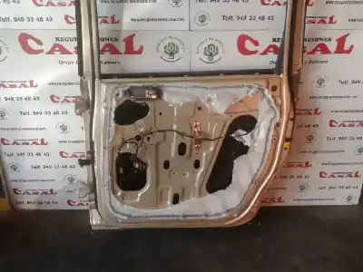 Second-hand car spare part rear right door for ssangyong rodius ii 2.0 xdi oem iam references   