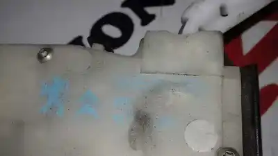 Peça sobressalente para automóvel em segunda mão fechadura da porta traseira esquerda por citroen c4 cactus shine referências oem iam 9685351980  