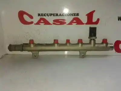 Pièce détachée automobile d'occasion Rampe D'injecteur pour RENAULT MEGANE II BERLINA 5P Luxe Dynamique Références OEM IAM 0445214024  7700114017