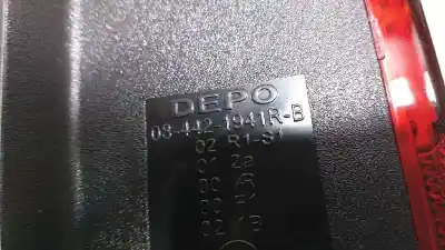 Peça sobressalente para automóvel em segunda mão farolim traseiro direito por opel combo familiar referências oem iam 084421941  