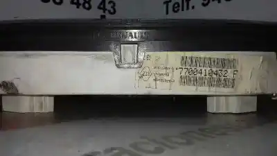Pezzo di ricambio per auto di seconda mano pannello degli strumenti per renault clio ii fase ii (b/cb0) privilege riferimenti oem iam 07021622282  az1005e2