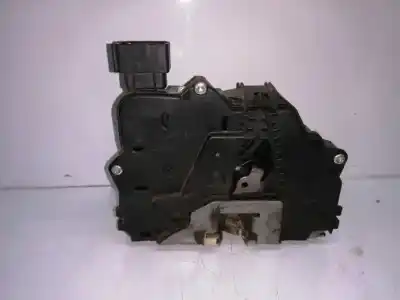 Pezzo di ricambio per auto di seconda mano serratura porta anteriore sinistra per opel corsa d color edition riferimenti oem iam 13258271 0325407955 100407