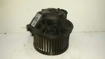 Pezzo di ricambio per auto di seconda mano MOTORE DI RISCALDAMENTO per FORD FIESTA (CB1)  Riferimenti OEM IAM 0130115551  