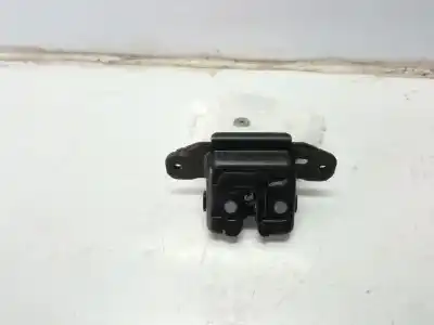 Pièce détachée automobile d'occasion COFFRE / SERRURE DE PORTE pour TOYOTA YARIS  Références OEM IAM 6935002090  