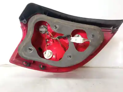 Peça sobressalente para automóvel em segunda mão farolim traseiro esquerdo por kia cee´d active referências oem iam 165606  