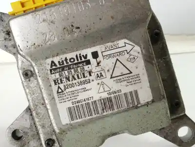Pezzo di ricambio per auto di seconda mano centralina airbag per renault laguna ii grandtour (kg0) privilege riferimenti oem iam 8200138952  21619103