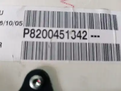 Second-hand car spare part dashboard for renault clio ii fase ii (b/cb0) authentique oem iam references p8200451342  281125891