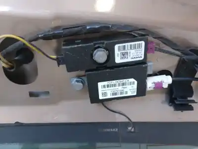 Second-hand car spare part tailgate for volvo v40 inscription oem iam references 31457727  32227622