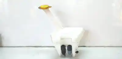 Second-hand car spare part WINDSCREEN WASHER BOTTLE for TOYOTA YARIS  OEM IAM references 853100D172  