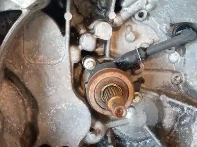 Recambio de automóvil de segunda mano de caja cambios para renault megane ii berlina 3p 1.9 dci diesel 120 cv / 88 kw referencias oem iam nd0002 nd0002a110393 8200156391