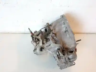 Recambio de automóvil de segunda mano de caja cambios para renault megane ii berlina 3p 1.9 dci diesel 120 cv / 88 kw referencias oem iam nd0002 nd0002a110393 8200156391