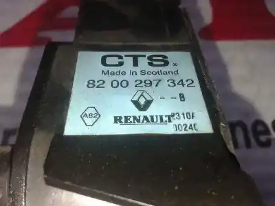 Second-hand car spare part accelerator pedal for renault clio iii emotion oem iam references 8200297342  