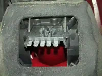 Pezzo di ricambio per auto di seconda mano lampada posteriore sinistra per opel corsa d innovation riferimenti oem iam 13186350  