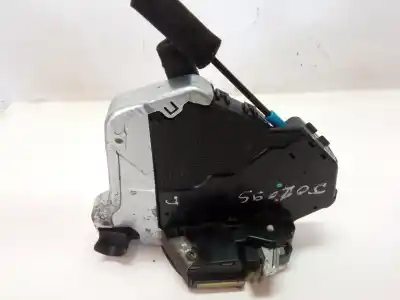 Pezzo di ricambio per auto di seconda mano serratura porta anteriore destra per lexus rx 300 (mcu35) luxury riferimenti oem iam 6903048070  6903048070