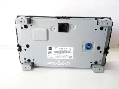 Second-hand car spare part audio system / radio cd for seat leon sc (5f5) i-tech ecomotive oem iam references 5f0919604a  5f0919604a