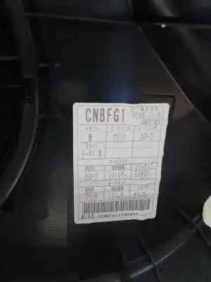 Peça sobressalente para automóvel em segunda mão forra / revestimento da porta dianteira direita por lexus rc 300h referências oem iam 6762024750c2  