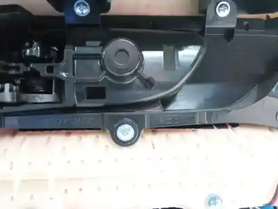 Peça sobressalente para automóvel em segunda mão forra / revestimento da porta dianteira direita por lexus rc 300h referências oem iam 6762024750c2  