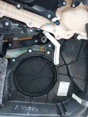 Peça sobressalente para automóvel em segunda mão forra / revestimento da porta dianteira direita por lexus rc 300h referências oem iam 6762024750c2  