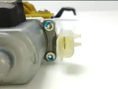 Second-hand car spare part driver left window regulator for dodge caliber se oem iam references 5179961aa  