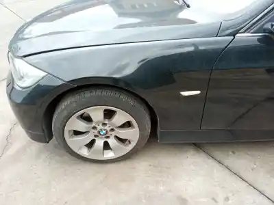 İkinci el araba yedek parçası Sol ön çamurluk için BMW SERIE 3 BERLINA (E90) 2.5 24V CAT OEM IAM referansları   