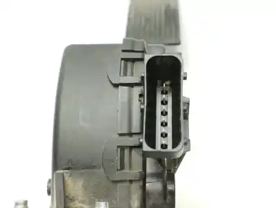 Second-hand car spare part accelerator pedal for nissan navara pick-up (d40m) double cab xe 4x4 oem iam references 18002ea000  6pv933901201