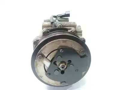 Peça sobressalente para automóvel em segunda mão Compressor De Ar Condicionado A/a A/c por FORD FIESTA (CB1) 1.4 TDCi CAT Referências OEM IAM 8V5119D629DF  