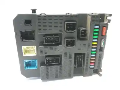 İkinci el araba yedek parçası RÖLE/SIGORTA KUTUSU için CITROEN C4 BERLINA  OEM IAM referansları 9659285680  2004P0900