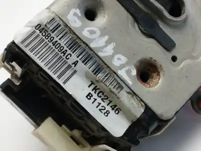 Second-hand car spare part left front door lock for dodge caliber se oem iam references 4589409aa  04589409ac