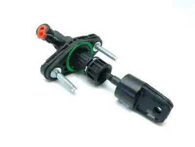 Pièce détachée automobile d'occasion pompe d'embrayage pour toyota yaris hybrid active références oem iam 31420k0030  