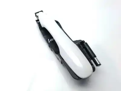 Peça sobressalente para automóvel em segunda mão puxador exterior traseiro esquerdo por toyota yaris hybrid active referências oem iam 6921102934