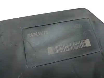 Pezzo di ricambio per auto di seconda mano scatola relè/fusibili per renault kangoo (f/kc0) authentique riferimenti oem iam 8200481866  8200481866j