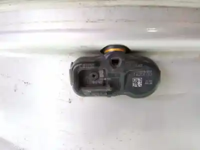 Автозапчастина б/у шина для lexus ct 200h посилання на oem iam 4261176140 4260730071 16x6j